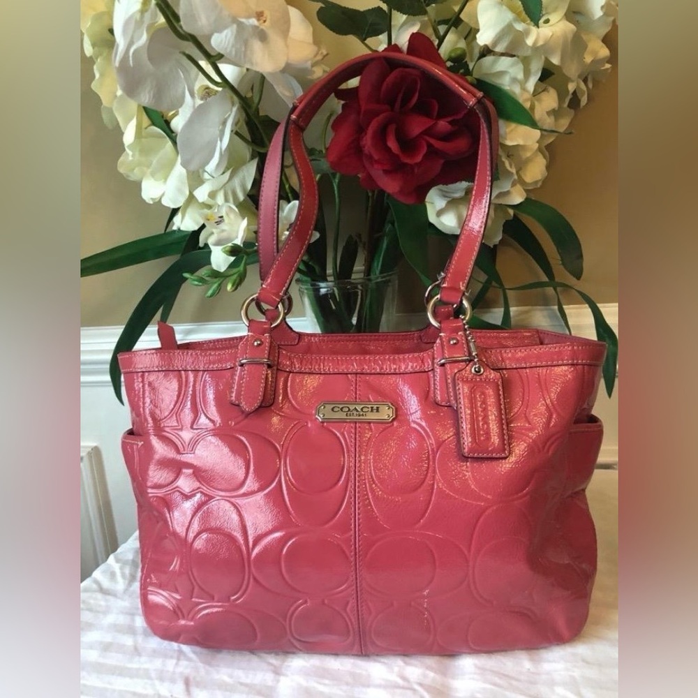 Coach Gallery Embossed Patent Leather women’s Tote Bag in a vibrant dark rose